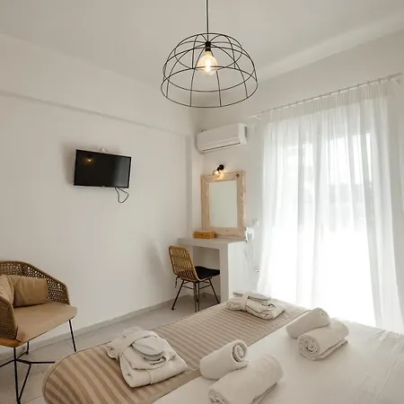 Aspro Phos Santorini 4*