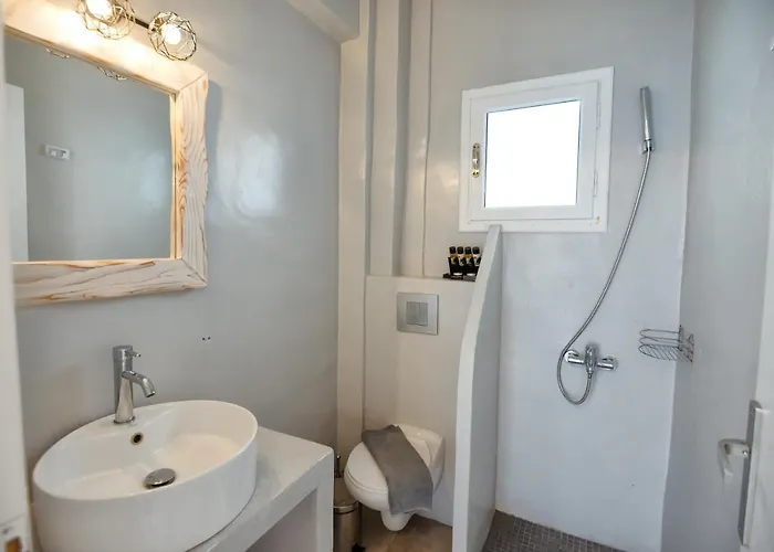 Aspro Phos Santorini 4* Perissa (Santorini)