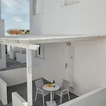 Aspro Phos Santorini 4* Perissa (Santorini)
